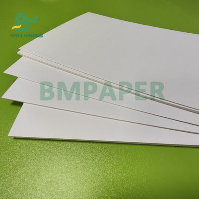 تخته کاغذ بدون پوشش 0.9 میلی متری 1.4 میلی متر برای جاذب آب هتل 69 × 97 سانتی متر