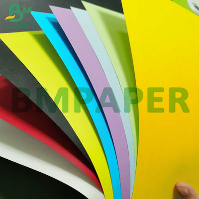 80GSM 110GSM بسته بندی رنگارنگ کاغذ کرافت رنگی کاغذ کرافت بریستول برای کیسه