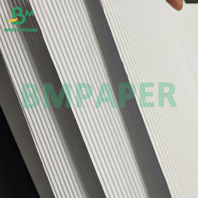 کاربرد گسترده ای پایدار دو لایه از کاغذ فلوت سفید F 1mm برای محصولات آرایشی