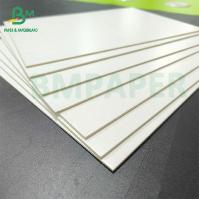 1000 گرم کارتونی سفید پوشانده دو طرفه 65 X 100 سانتی متری کارتونی نازک