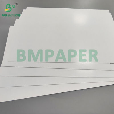 310gsm پوشش بورد هسته سیاه برای کارت بازی 70 x 100 سانتی متر سفتی خوب