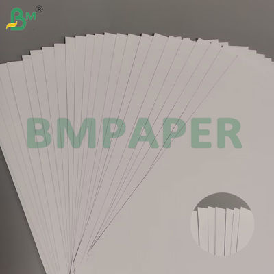 90 گرم کاغذ آفست بدون پوشش چوبی با سفیدی بالا 70 * 100 سانتی متر
