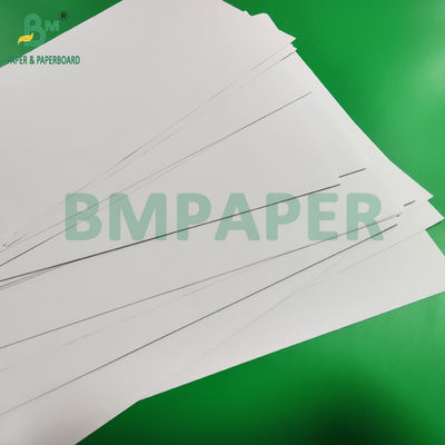 60 پوند کاغذ متن صاف سفید دیجیتال برای پاکت 23' x 35' روشنایی بالا