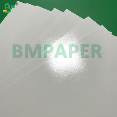 60GSM 80 GSM کاغذ آزاد پلاستیکی آب دار ضد چرب و ضد آب برای بسته بندی برگر بسته بندی غذاهای سریع کاغذ پخت