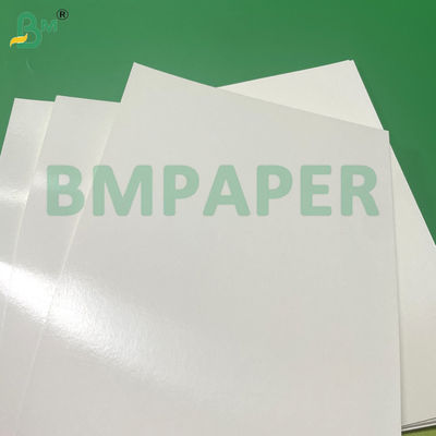 60GSM 80 GSM کاغذ آزاد پلاستیکی آب دار ضد چرب و ضد آب برای بسته بندی برگر بسته بندی غذاهای سریع کاغذ پخت