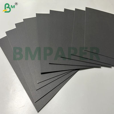 300 گرم 350 گرم کاغذ کرافت سیاه بدون روکش برای جعبه بسته بندی هدیه 31 در 43 اینچ