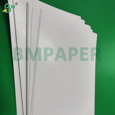 310 گرام 320 گرام گلاس سیاه هسته کاغذ پوکر برای کارت بازی ضد خیره شدن 8.5' x 11'